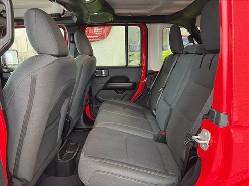 Certified 2025 Jeep Wrangler Unlimited Sahara image 11