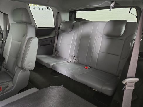 Used 2018 Chevrolet Tahoe LT w/ LT Signature Package AWD/4WD image 14