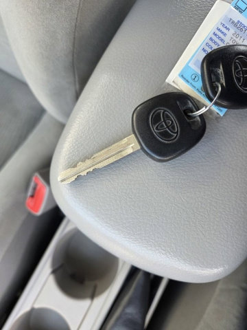 Used 2011 Toyota Corolla LE FWD image 25