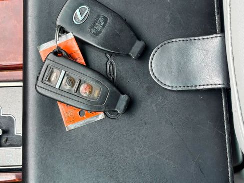 Used 2004 Lexus LS 430 image 40