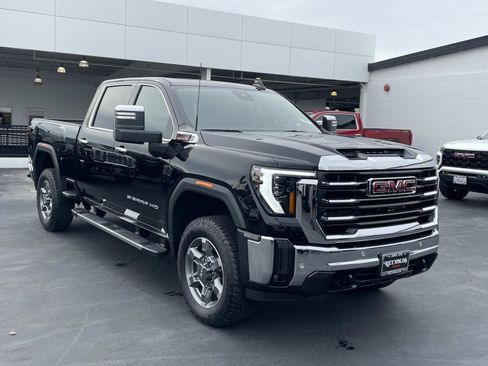 New 2026 GMC Sierra 3500 SLT w/ SLT Premium Package image 3