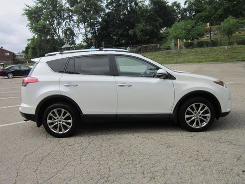 Used 2016 Toyota RAV4 Limited AWD/4WD image 3