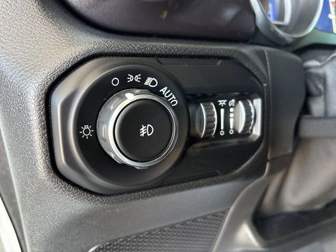 Used 2021 Jeep Wrangler Unlimited Rubicon w/ Trailer Tow Package image 13