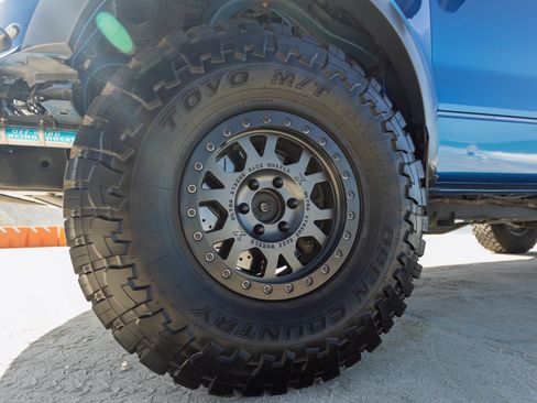 Used 2013 Ford F150 Raptor w/ Luxury Equipment Group AWD/4WD image 46