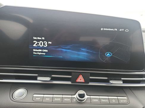 Used 2024 Hyundai Elantra SEL w/ Convenience Package image 25