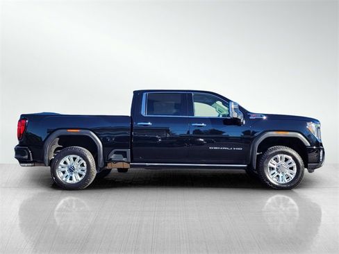 Used 2022 GMC Sierra 2500 Denali image 4