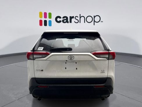 Used 2023 Toyota RAV4 LE AWD/4WD image 4