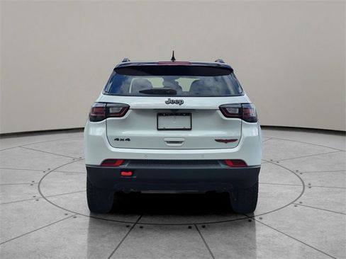 Certified 2024 Jeep Compass Trailhawk w/ Trailhawk Elite Group image 11