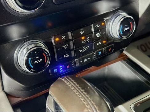 Used 2019 Ford F150 King Ranch w/ Equipment Group 601A Luxury AWD/4WD image 16