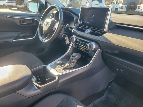 Used 2025 Toyota RAV4 LE image 22