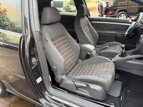 Used 2007 Volkswagen GTI 2-Door image 27