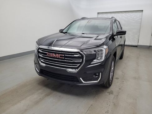 Used 2023 GMC Terrain SLT w/ Infotainment Package II image 15