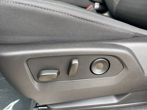 New 2026 GMC Sierra 1500 Elevation image 18