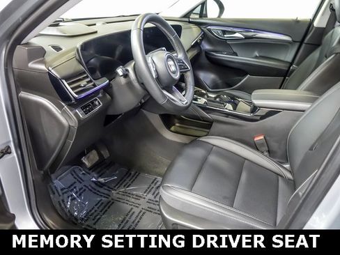 Used 2025 Buick Envision Preferred image 13