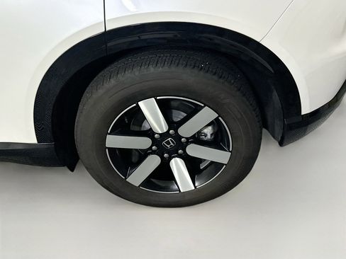 Used 2024 Honda Prologue Touring image 11