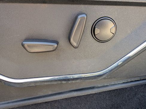 Used 2022 Ford F150 Lariat AWD/4WD image 18