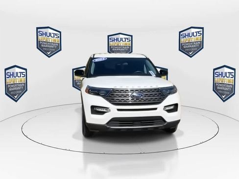 Used 2023 Ford Explorer XLT w/ Equipment Group 202A image 3