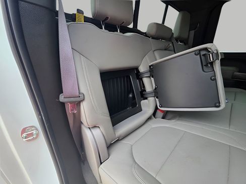 Used 2022 Chevrolet Silverado 3500 LTZ w/ LTZ Texas Edition image 9