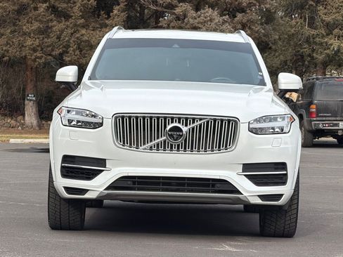 Used 2017 Volvo XC90 T8 Excellence AWD/4WD image 9