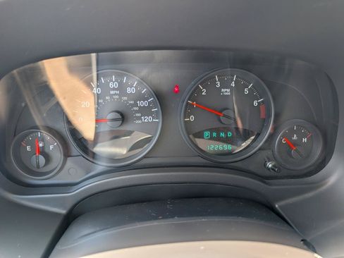 Used 2011 Jeep Patriot Latitude FWD image 18
