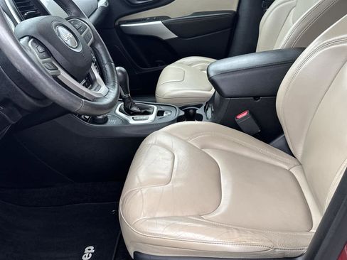 Used 2017 Jeep Cherokee Limited w/ Trailer Tow Group image 12