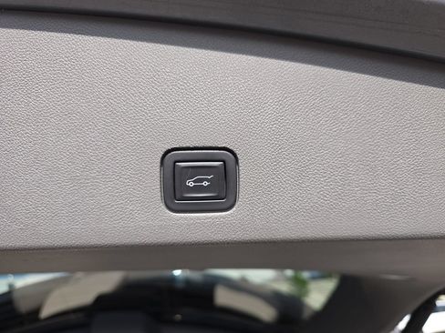 Certified 2024 Cadillac XT6 Premium Luxury w/ LPO, Floor Liner Package AWD/4WD image 13