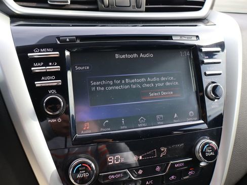 Used 2017 Nissan Murano SV w/ Premium Plus Package image 22