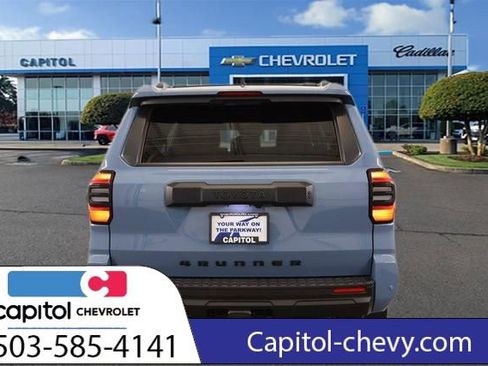 Used 2025 Toyota 4Runner TRD Off-Road Premium AWD/4WD image 3