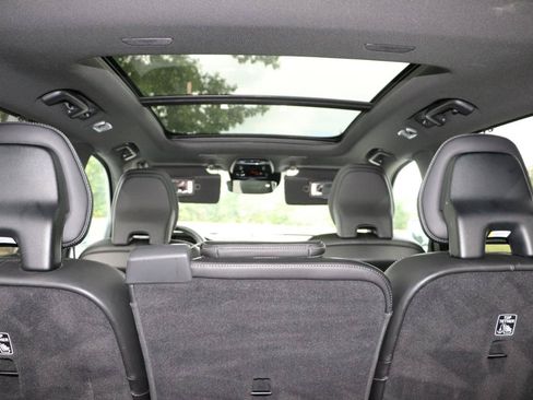 Used 2019 Volvo XC90 T6 R-Design w/ Advanced Package AWD/4WD image 13