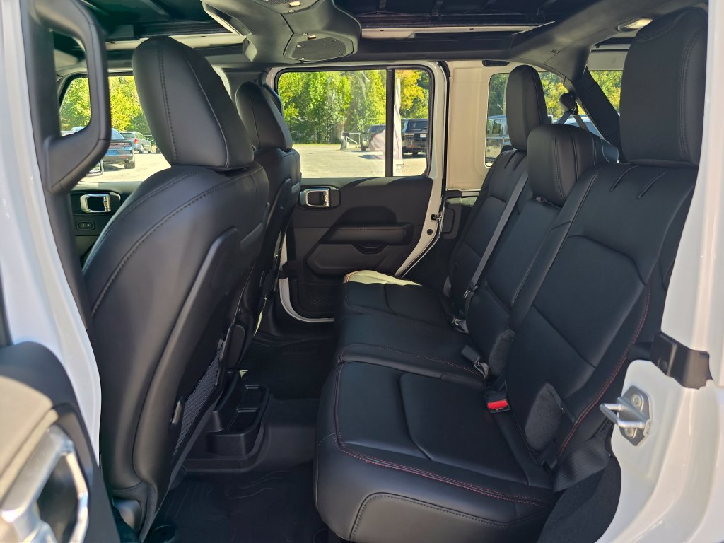 New 2027 Jeep Wrangler Unlimited Rubicon AWD/4WD image 11