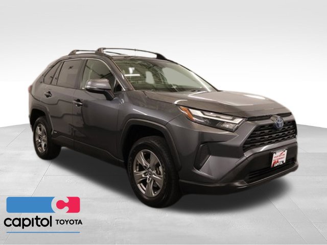Certified 2024 Toyota RAV4 LE AWD/4WD image 4