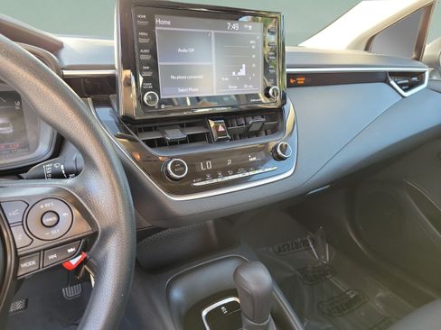 Used 2022 Toyota Corolla LE FWD image 27