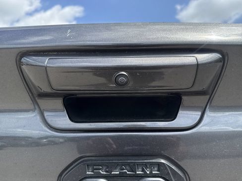 Used 2022 RAM 1500 Big Horn AWD/4WD image 40