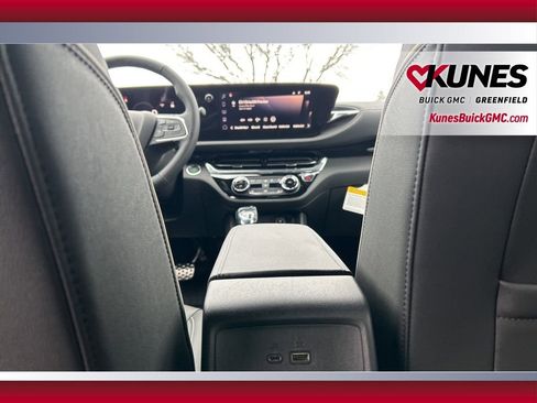 New 2026 Buick Envista Sport Touring w/ Studio Series image 34