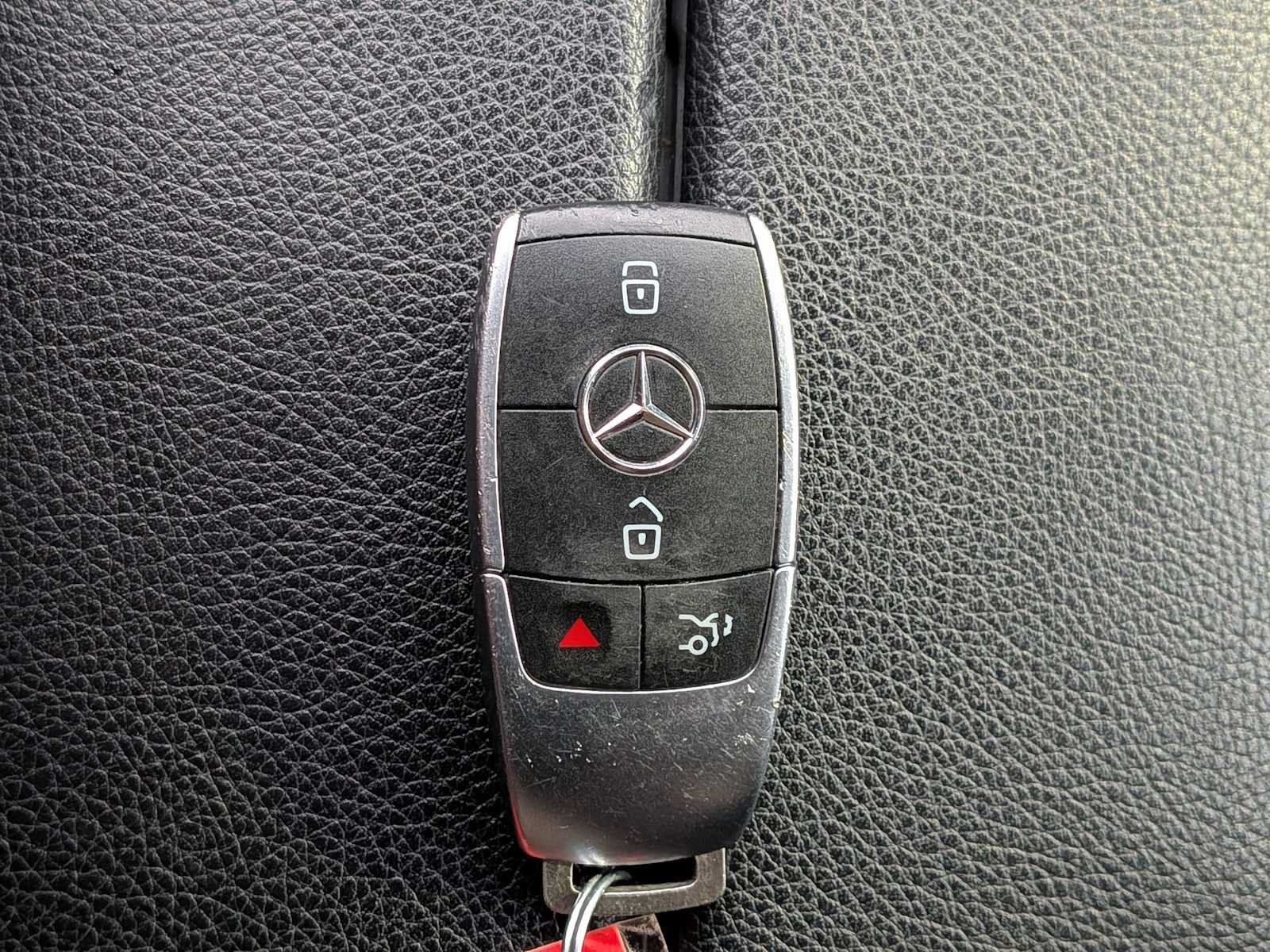 Used 2020 Mercedes-Benz GLE 350 4MATIC image 31