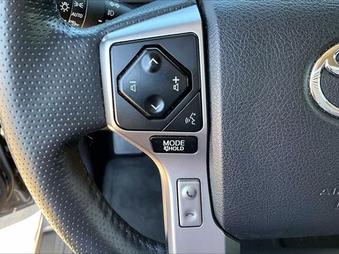 Used 2023 Toyota 4Runner Limited AWD/4WD image 21