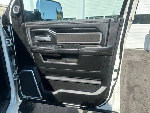 Used 2020 RAM 3500 Laramie AWD/4WD image 10