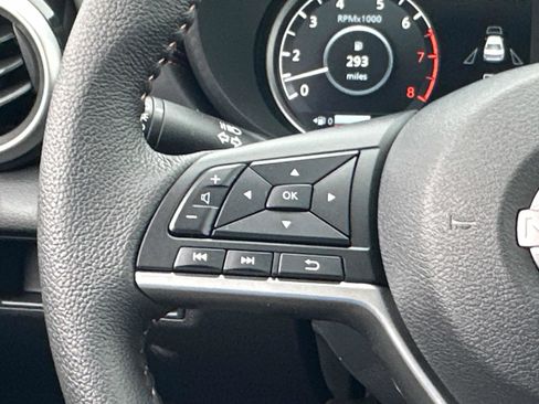 New 2025 Nissan Versa SR w/ Trunk Package image 37