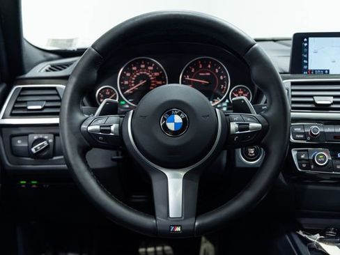 Used 2018 BMW 340i xDrive Sedan w/ Premium Package AWD/4WD image 14