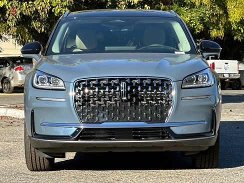 New 2024 Lincoln Corsair Reserve w/ Equipment Group 202A image 3