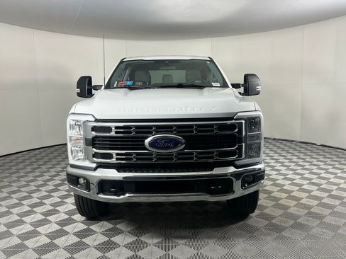 Used 2024 Ford F350 XLT w/ FX4 Off-Road Package image 11