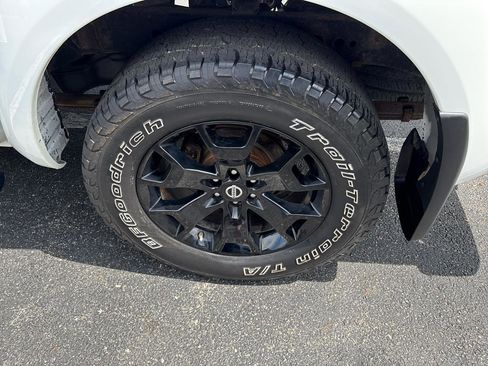 Used 2018 Nissan Frontier SV w/ Value Truck Package image 15