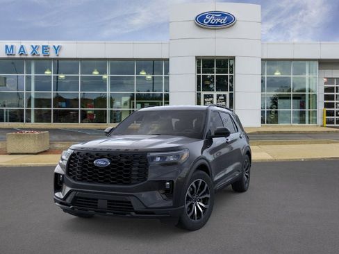 New 2026 Ford Explorer ST-Line image 2