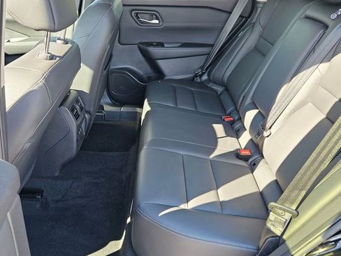 Certified 2025 Nissan Rogue SL w/ Tech Package image 14