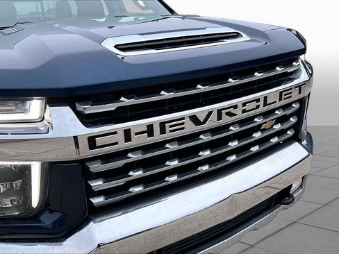 Used 2021 Chevrolet Silverado 2500 LTZ w/ LTZ Convenience Package AWD/4WD image 30
