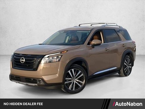 Used 2023 Nissan Pathfinder Platinum w/ Black Appearance Package AWD/4WD image 1