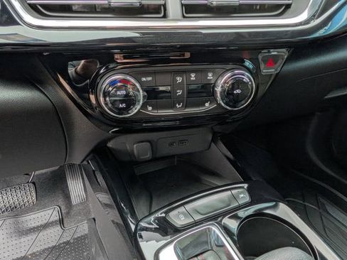 New 2026 Chevrolet Trax RS w/ Sunroof Package image 35