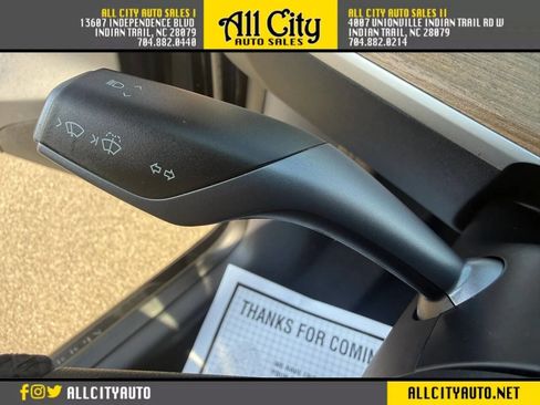 Used 2020 Tesla Model Y Performance image 23