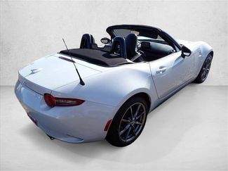 Used 2019 MAZDA MX-5 Miata Grand Touring RWD video 4