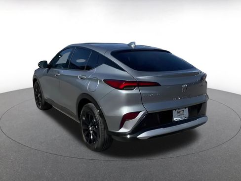 Used 2025 Buick Envista Sport Touring image 11